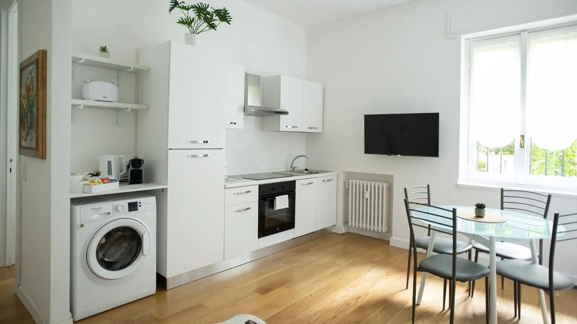 Elegante Ippodromo Apartment contacts